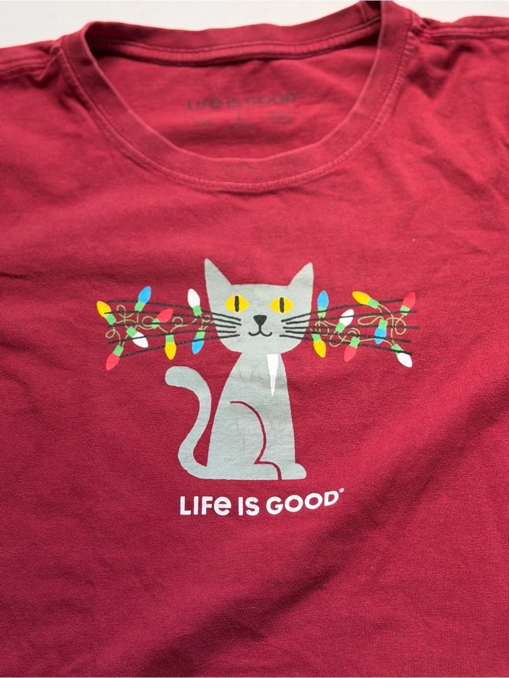 Life is Good Women’s Large Christmas Cat Lights Long Sleeve Shirt Red Holiday